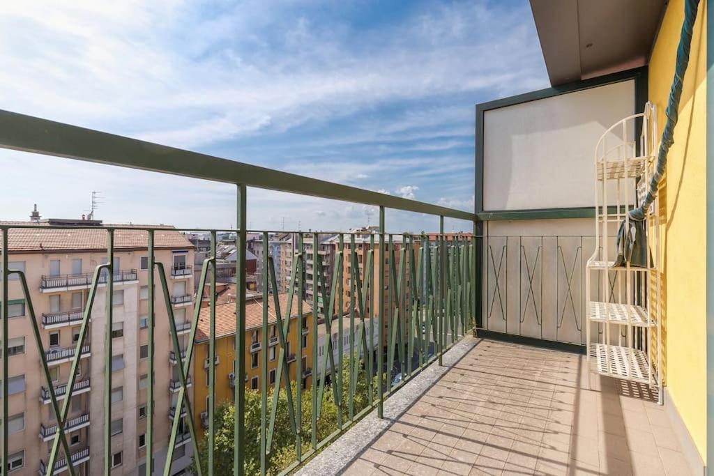 Unique & Strategic Flat, 50M From M4 Station Apartment Milano Ngoại thất bức ảnh